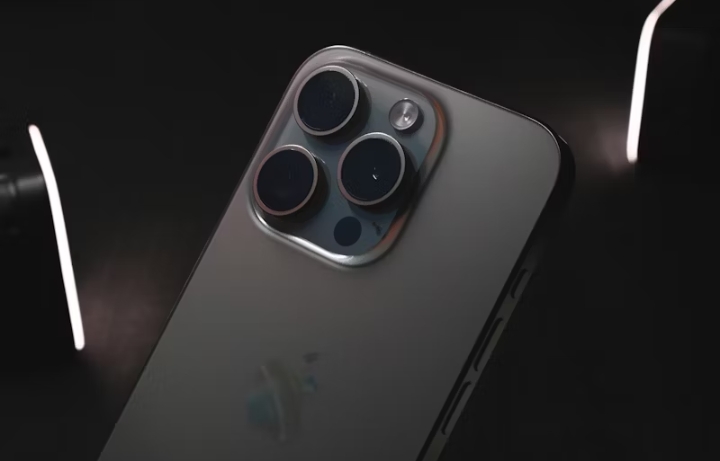 iPhone 15 Plus