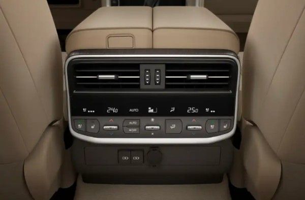 Toyota Land Cruiser 300