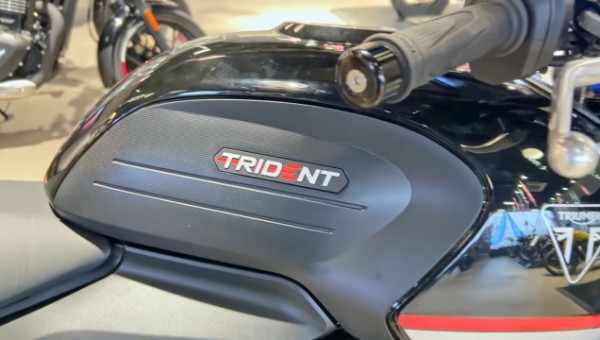 Triumph Trident 660