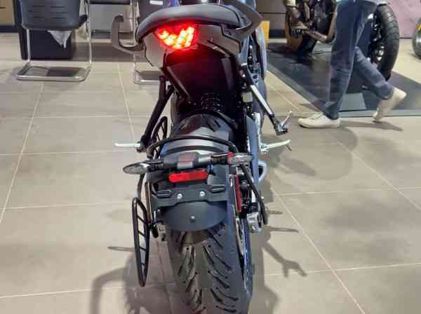Triumph Trident 660