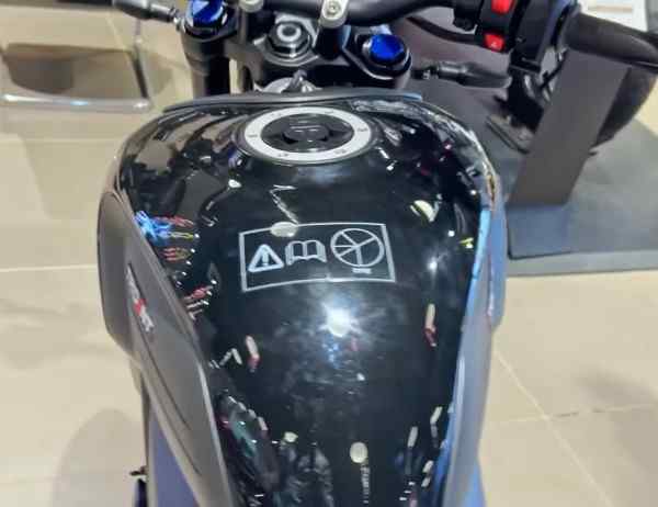 Triumph Trident 660