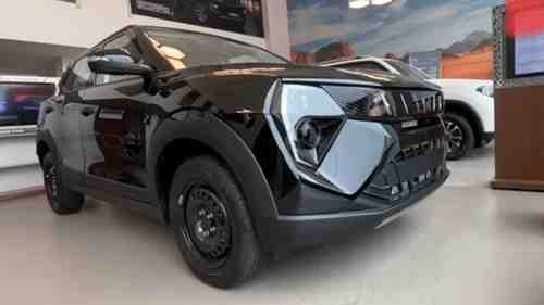 Mahindra XUV 3XO MX1: ₹7 Lakh में आई तूफानी SUV, फीचर्स देख दंग रह जाओगे!